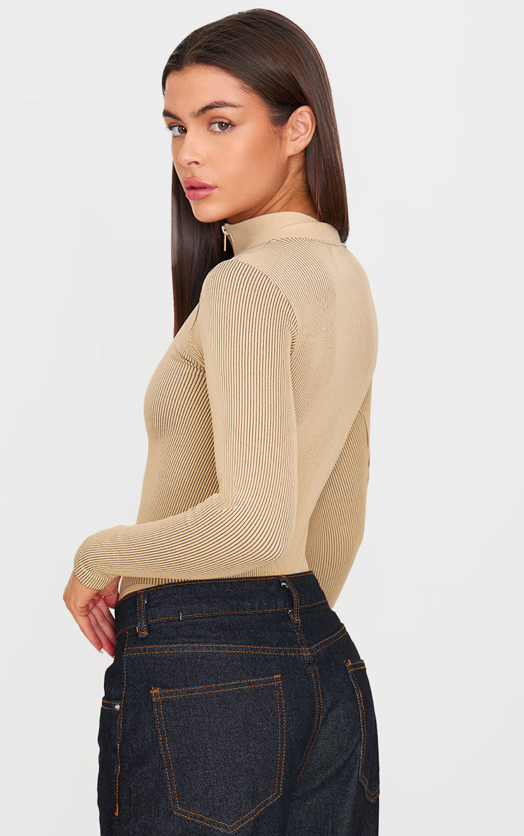 Stone Contrast Snatched Rib Zip Up Long Sleeve Bodysuit